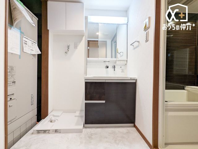 ���ʑ�E���ʏ� �O�ʋ��^�C�v�̐��ʉ��ϑ�ł��B�O�ʋ��^�C�v�̐��ʉ��ϑ�͎g�����肪�ǂ��A�ׂ����������[�ł��܂��B���[������X�b�L���Еt�����ʏ��ł��B