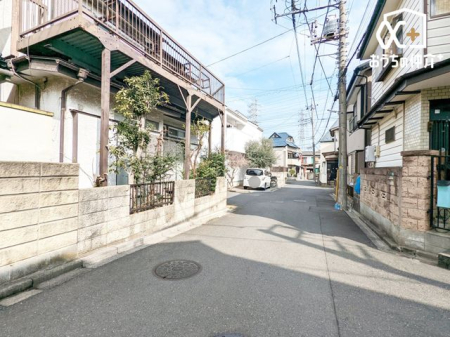 ���n�y�n�ʐ^ �쑤�O�ʓ��H��4.8�������ɖʂ��Ă��܂��B