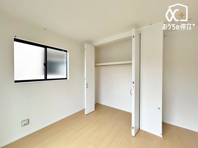 �Q�� 2�K6.05���̂������Ƌ�̔z�u�����₷���V���v���Ȃ������B�l�X�Ȑ����X�^�C����V�[���ɑΉ����\�ł��ˁB