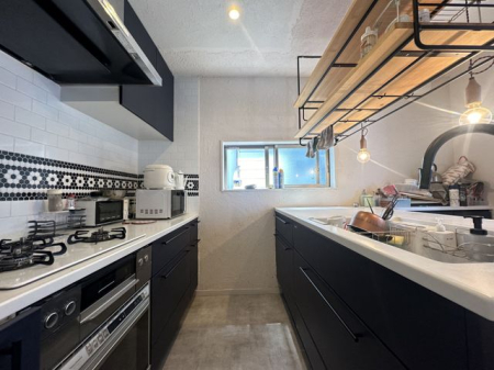 �L�b�`�� �����o�����̃L�b�`���͒����������o���₷�����܂��₷������ł��B���[�L�x�ŗ��������₷�������̂����L�b�`���ł��B