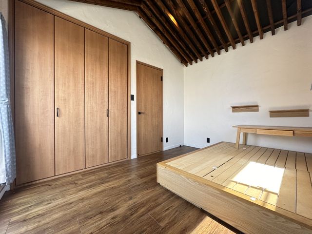 �Q�� �o���R�j�[�ɖʂ������邢�Q���̗l�q�B