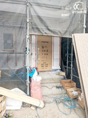 ���� �O���猩�����ւ܂��̗l�q�ł��B���񌻒n�ɑ����^��ł����������������������B