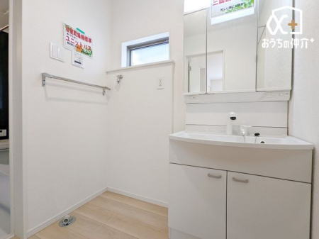 ���ʑ�E���ʏ� ����������ʕ����ǍD�ȃ����h���[�X�y�[�X�ł��B