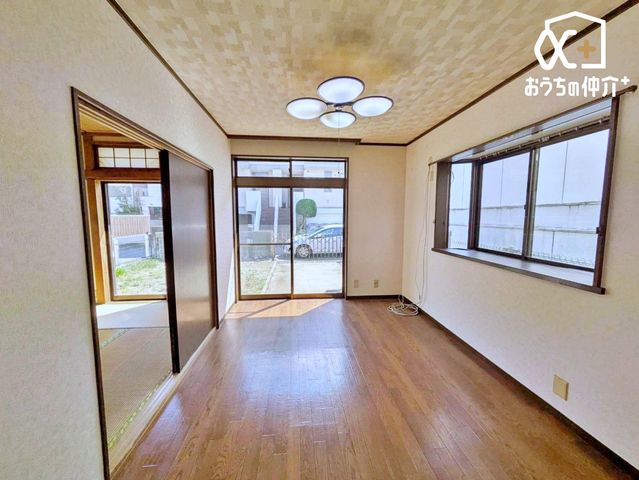 ���r���O �傫�ȑ�����L�����i�ƁA�L�X�Ƃ������r���O�Ŋ�����A�S�L���ȕ�炵�̎n�܂�B