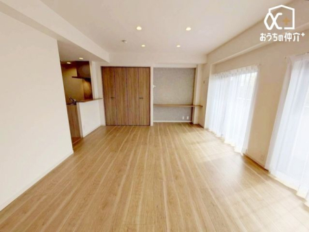 ���r���O �����邢�����������ރ��r���O