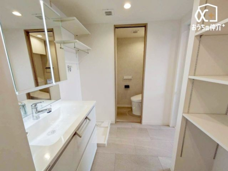 ���ʑ�E���ʏ� �����ʁ{�g�C���{����@�u���ꂩ�痁���̗l�q