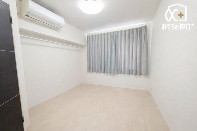 ���̑����� �N���[�[�b�g�����̗m���́A�ߗނ⏬��������������[�ł��A�L�X�Ƃ�����Ԃ��ێ����܂��B�������ڂ����₷���A�g������̗ǂ����K�ȃv���C�x�[�g��Ԃł��B