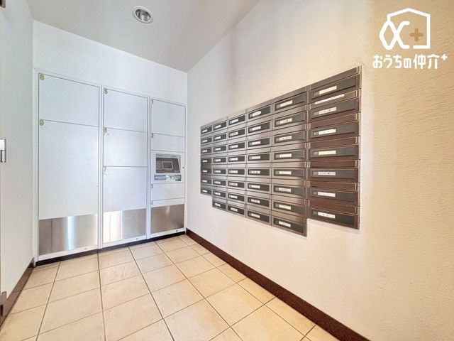 �G���g�����X �|�X�g�A��z�{�b�N�X������B�s�ݎ������S�̐ݔ��ł��B