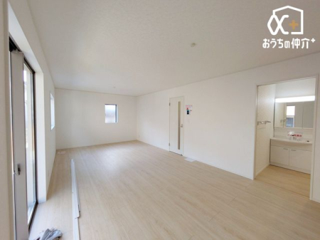 ���r���O -