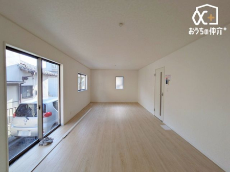 ���r���O -