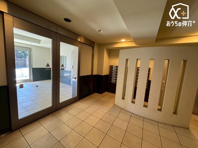 �G���g�����X ���������̍s���͂����G���g�����X