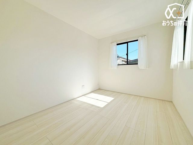 ���̑����� ���r���O