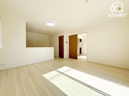 ���r���O ���r���O