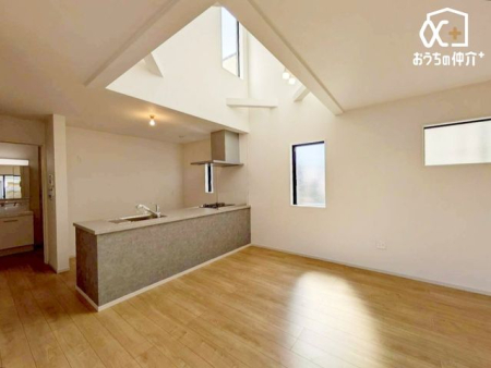 ���r���O �R�~���j�P�[�V�������L����_�C�j���O�I