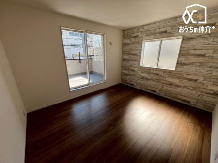 �q������ �q�������Ƃ��Ă��\���ȍL�������邨�����ł��B�Ƒ��X�̈��炬�̋�Ԃ��m�ۂł��A�v���C�x�[�g�ȃx�b�h���[���͕�炷���̊����ő���グ�������̂ł��B