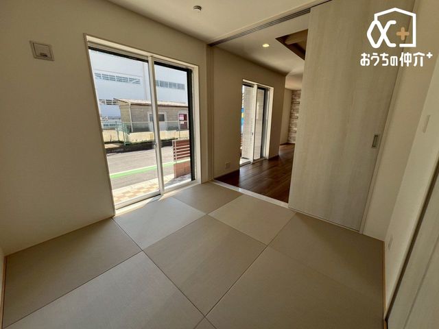 ���̑� ���r���O�ƈ�̊��̂���L�X�Ƃ�����ԂɂȂ��Ă���܂��B�a���ɂ́A���s�̂��鉟���ꂪ����̂Ŏ��[�͂����܂�܂��B���[�X�y�[�X���L�x���Ƃ��������X�b�L���ƁA�L���g���܂��ˁB