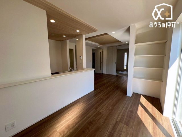 ���r���O �����������Ȃ��烊�r���O�S�̂����n�����Ƃ��o����̂ŁA���q�l���V�񂾂�A�׋����Ă��Ă��ꏏ�ɋ�Ԃ����L�ł��܂�