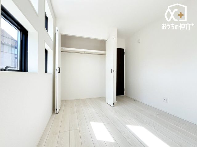 �q������ ���邭�������������͋C�̎q�ǂ������B�V�т��w�т��o�����X�悭�y���߂�A�S�n�悢��Ԃł��B