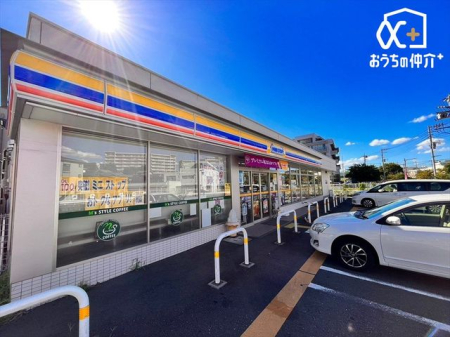 ���ӊ� �~�j�X�g�b�v�x�m���ߐ����X �k��6���B24���ԉc�Ƃ̃R���r�j�G���X�X�g�A�B 430m