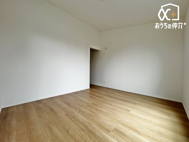 �Q�� -