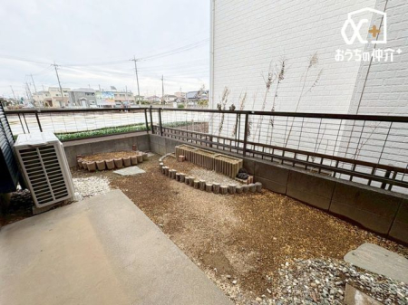 ���̑� ���r���O����o���邨��X�y�[�X�B���q���܂̗V�я��ƒ�؉��ȂǁA���p�r�Ɏg���邨��B��炵�̕����L����A���͓I�ȉ��O�X�y�[�X�ł��B