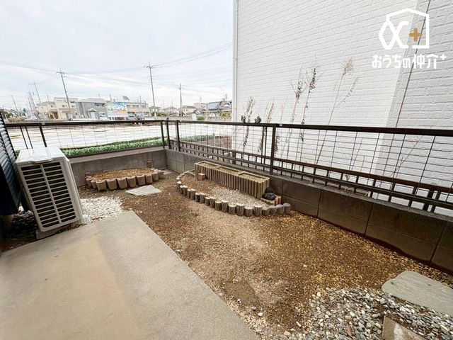 ���̑� ���r���O����o���邨��X�y�[�X�B���q���܂̗V�я��ƒ�؉��ȂǁA���p�r�Ɏg���邨��B��炵�̕����L����A���͓I�ȉ��O�X�y�[�X�ł��B