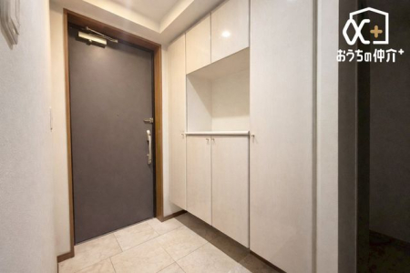 ���� �V���[�Y�{�b�N�X�t���̌��ւł��B���Ƌ���������b�f�C���[�W�摜�ł��B