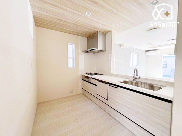 �L�b�`�� �l�C�̑Ζʃ^�C�v�̃L�b�`���I�z�V�����₷���H���̏������Еt�����͂��ǂ�܂��B���������Ȃ��烊�r���O�����n���A���q�l���V�ԗl�q�������Ȃ���̂�������A�h���������ƃA�h�o�C�X���ł��܂���