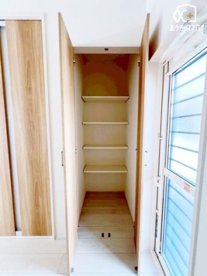 ���[ �[�˃X�y�[�X������܂��I�܂Ƃߔ����������p�i�A�����u���̐H���i��G�ߗp�i�����܂Ƃ߂ăX�g�b�N�o����\���ȍL���I�Ƃ��Ă��d�󂵂܂��ˁB