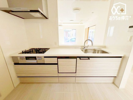 �L�b�`�� �����g���L�b�`�������炱���A�H���̏������y�������ԂɁI�w�Z�������ł��X���[�Y�ɖ��ʂȂ���Ƃł��x�w���������ȒP�ɂł���x�ȂǁA���ꂵ���H�v����������I�������y��������L�b�`���X�y�[�X�ł�