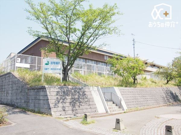 ���ӊ� �є\�s�������䏬�w�Z �k��9���B���q�l�����S���Ēʂ��܂��B 680m