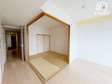 ���̑� �Ƒ��̏Ί炪�W���L�X���r���O�B�����a���ŊJ���I�Ȏ�����Ԃ��L����܂��B