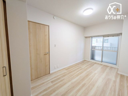 �Q�� -