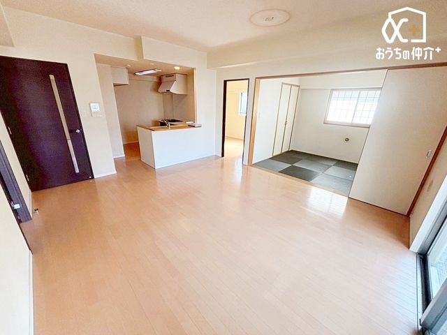 ���r���O ���r���O