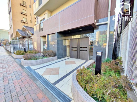 �G���g�����X -