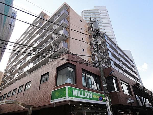 ���n�O�ώʐ^ ���}�s��ԉw�u�ΐ_������v�w�k��4���I�`�ʋΒʊw�ɕ֗��ȗ��n���o�X�ւ��[���I�R�H���։��K�A�N�Z�X�I�����X�̕�炵�����K�ɃT�|�[�g���鏤�Ǝ{�ݏ[���I