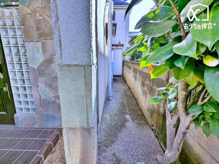 ���̑� �y�s�s�K�X�z�����I�ɂ����S���̂���s�s�K�X�Ή������B�{���x���O�ɒu���K�v���Ȃ��A�v���p���K�X���ƃR�X�g���s���Ȃ��q�l�ɂ������߂̕����ł��B