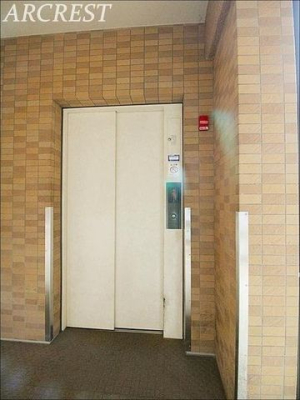 ���̑� �}���V�����̃G���x�[�^�[�ł��B