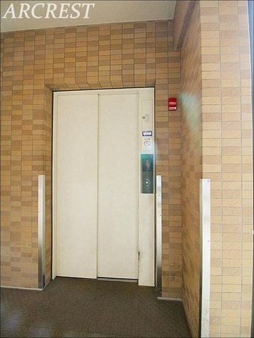 ���̑� �}���V�����̃G���x�[�^�[�ł��B