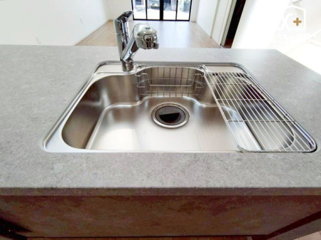 ���r���O ���V���N�`�򐅊��