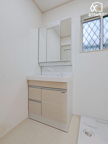 ���ʑ�E���ʏ� �O�ʋ��^�C�v�̐��ʉ��ϑ�ł��B�O�ʋ��^�C�v�̐��ʉ��ϑ�͎g�����肪�ǂ��A�ׂ����������[�ł��܂��B���[������X�b�L���Еt�����ʏ��ł��B