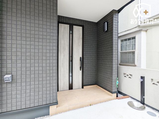 ���� �O���猩�����ւ܂��̗l�q�ł��B���񌻒n�ɑ����^��ł��������������������B