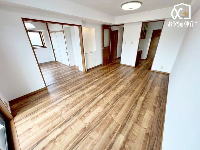 ���r���O �T���ɁA���Ƒ��E���F�l���U�����킹�̏�A���n�������ɂȂ��Ă݂܂��񂩁H���ӊ��ƍ��킹�Ă��ē��v���܂��I