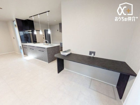 ���r���O -