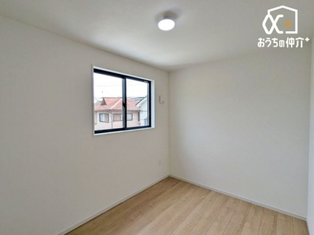 ���̑����� 2�K4.3���̗l�q�ł��B�t�@�~���[�N���[�[�b�g�̂悤�Ɏ��[�̂������Ƃ��Ă������p�ł��܂��B