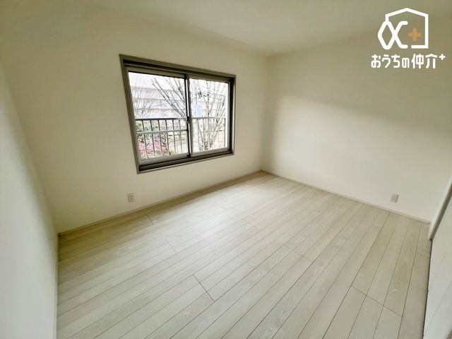 �Q�� ��Q���Ƃ��Ďg�������Ȃ������ł��B�L�߂̍��Ǝ��[�B�o���R�j�[�ɖʂ��A�J���������Ղ�ȃv���C�x�[�g��Ԃł��B