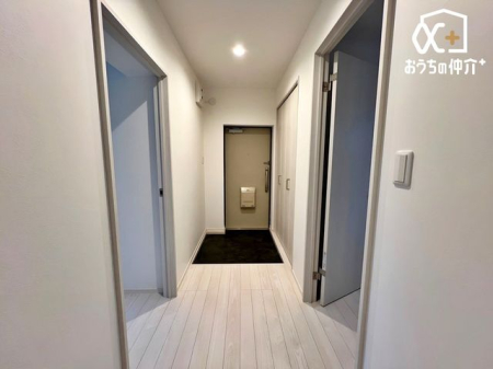 ���� �L�X�Ƃ�����ϖ��͓I�Ȍ��ւ̏Z��ƂȂ��Ă���܂��B���Ƒ��݂Ȃ��񂪋C�����悭�A���Ă������ԂƂȂ��Ă���܂��B���[�͂��\������̂Ō��֎��肪�X�b�L���ƕЕt���̂��A���ꂵ���|�C���g�ł��ˁB