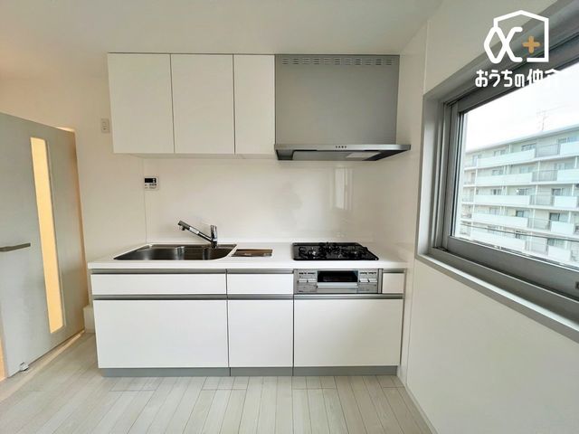 �L�b�`�� �������y��������L�b�`���X�y�[�X(^^)/�Ǝ��������悭�A���o�����̎��[�͂���L�b�`���ł��B�������₷�����������ł������ɂ���⒲�������o���Ďg�����Ƃ��ł��܂��B