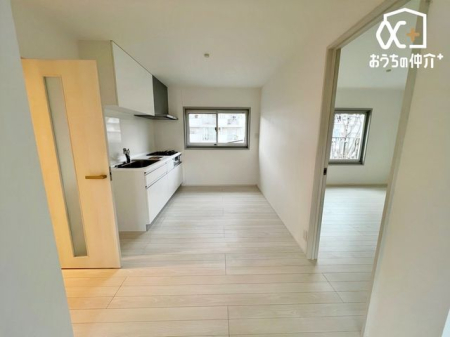 �L�b�`�� �����������Ȃ��烊�r���O�S�̂����n�����Ƃ��o����̂ŁA���q�l���V�񂾂�A�׋����Ă��Ă��ꏏ�ɋ�Ԃ����L�ł��܂�