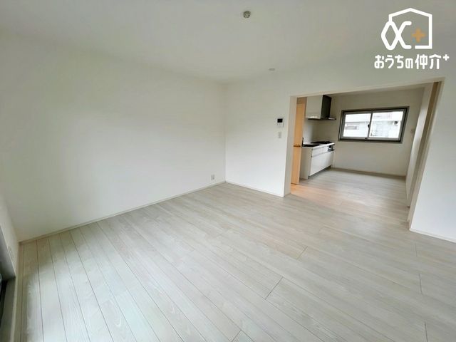 ���r���O �L�X�Ƃ��Ă��邽�߉Ƌ�z�u�������܂��ˁB�z�����Ȃ��炲�����������B